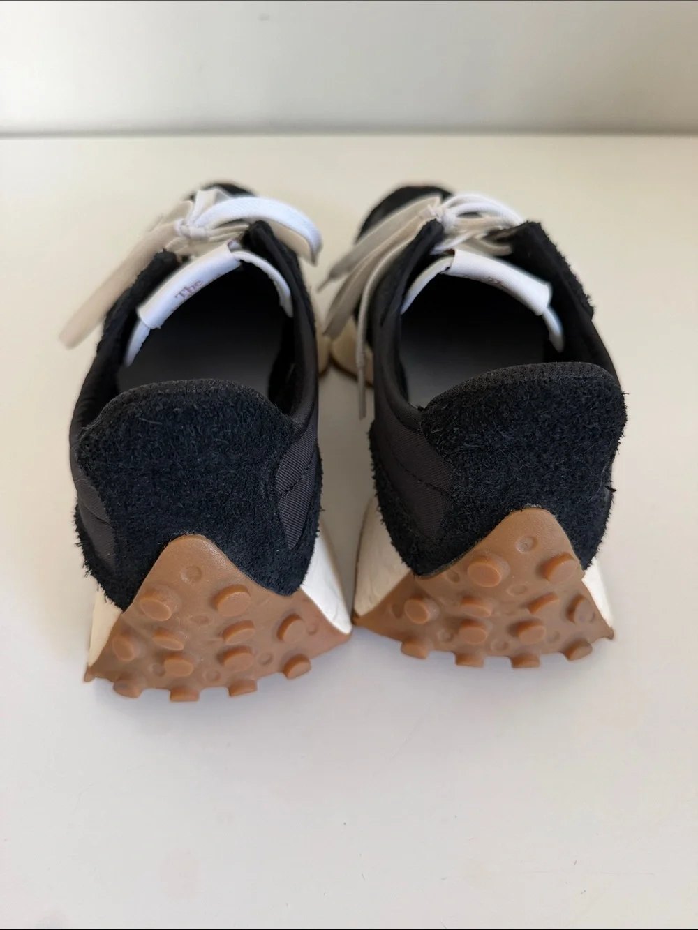 New Balance 327 Sneaker